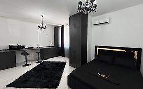 Ultimate Black Luxury